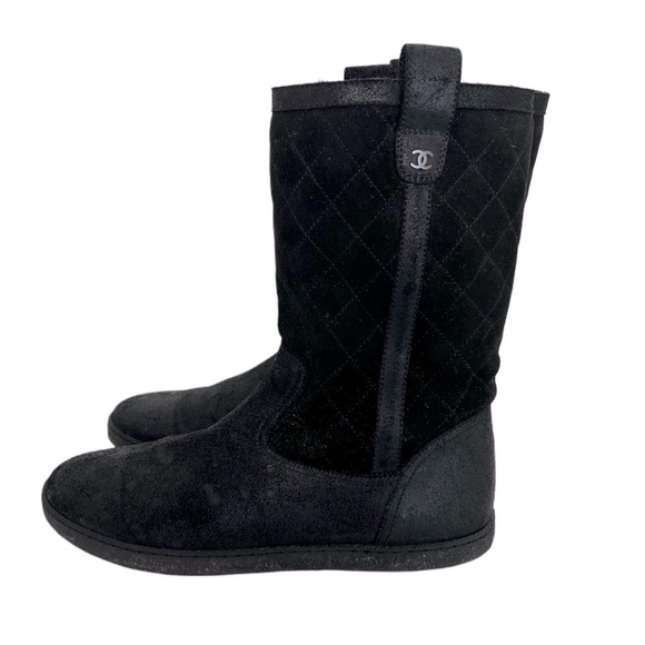 100% Authentic Chanel Suede Shearling Quilted‎ High Snow Winter Flat Boots 40 9 - Picture 1 of 16